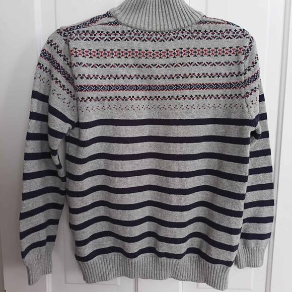 IZOD Boy's Pullover Sweater - Picture 3 of 3